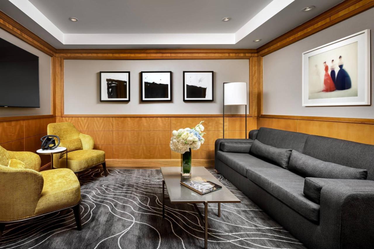 The Ritz-Carlton, Toronto Hotell Exteriör bild